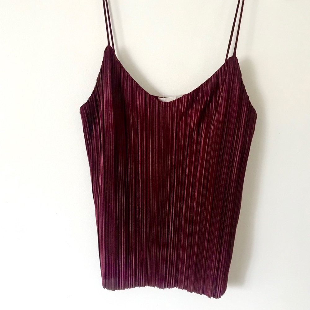 ✨ Beautiful H&M Pleated Top
